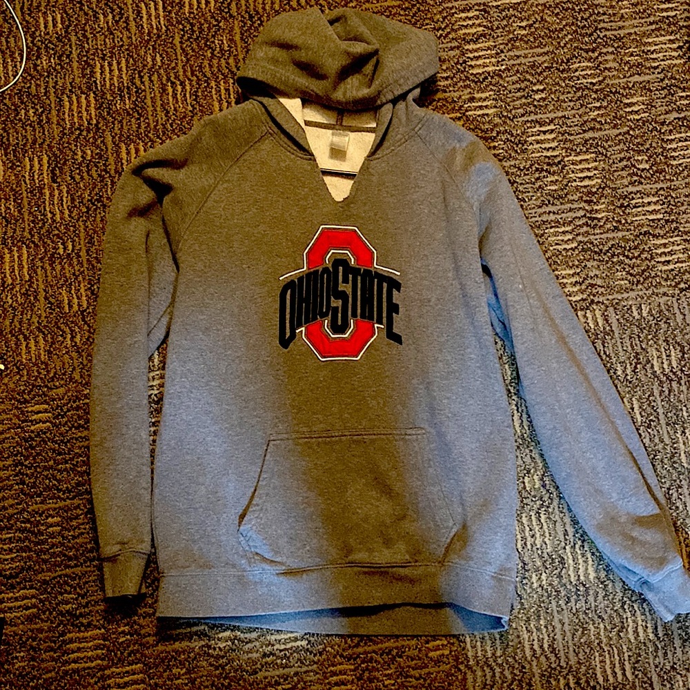 This is a very warm and comfortable Ohio State sweatshirt. Size large womens